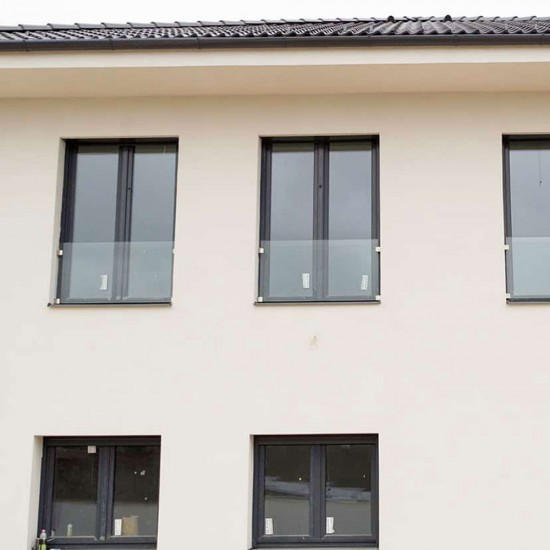 Franciaerkély korlát (szigetelésen belül rögzítve)