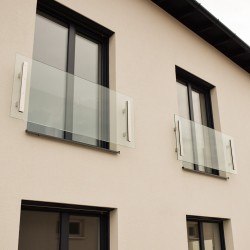 Lapmegfogás franciaerkélyre 900mm-es falnyíláshoz Lapmegfogás franciaerkélyre 900mm-es falnyíláshoz